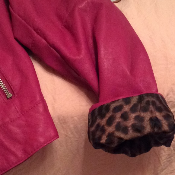 Leather jacket - Picture 3 of 4